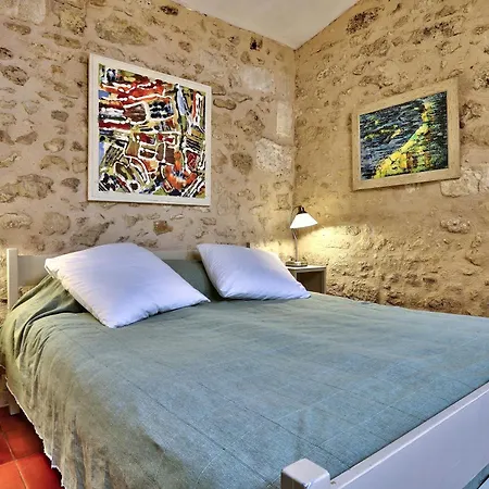 Сasa de vacaciones De L'abbé Rambaud Saint-Michel-de-Fronsac